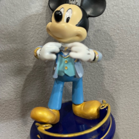 Walt Disney World 50th anniversary Mickey Mouse ornament! - Picture 7 of 7